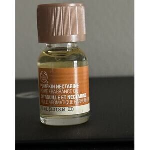 New The Body Shop Pumpkin Nectarine Home Fragrance Oil 0.3oz
